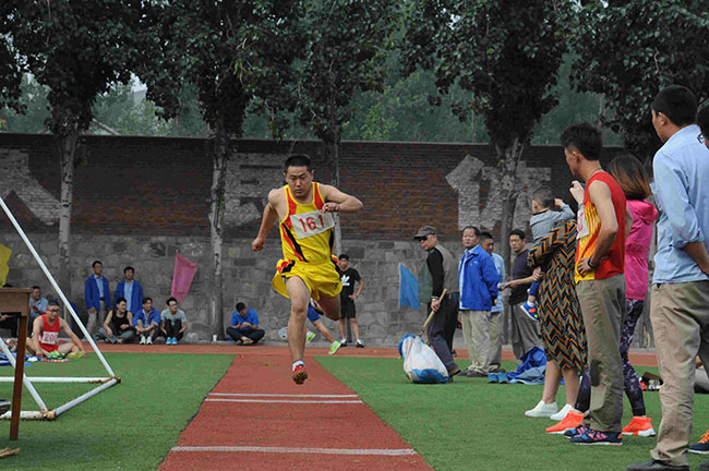 山東勝利鋼管有限公司第十四屆員工運(yùn)動(dòng)會勝利閉幕